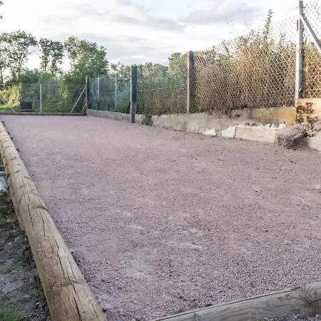 Holiday home Familial En Auvergne Avec Jardin, Ping-pong, Proche Stations Thermales, Animaux Acceptes - Fr-1-489-127 *